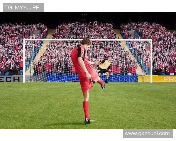 聚焦绿茵场球星精彩瞬间演绎震撼人心的足球射门动作