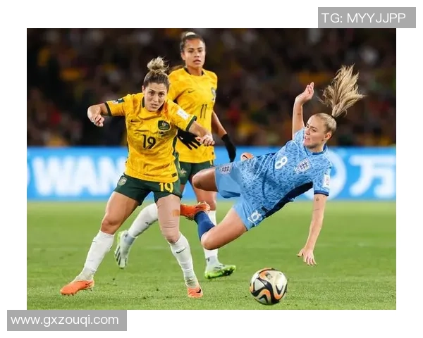 世界顶级女足球员踢球精彩瞬间展示及个人魅力分析