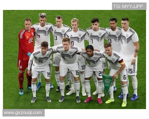 战役足球明星年龄差异分析 聚焦各大球员成长轨迹与巅峰期